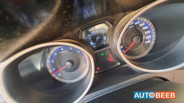 هيونداي افانتي 2014