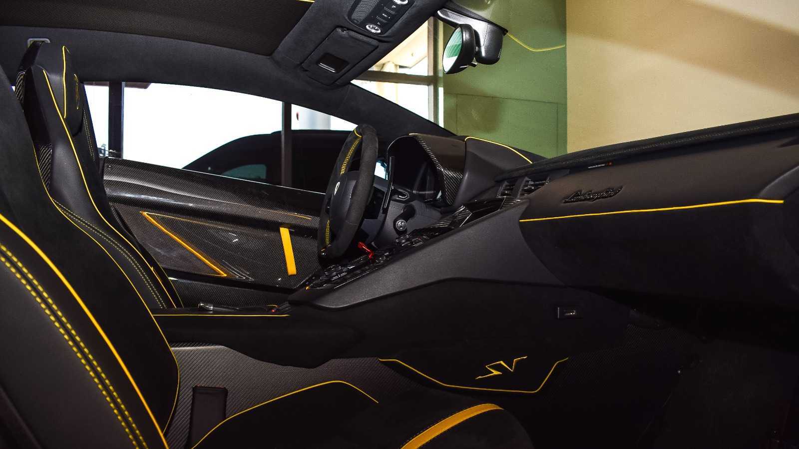 Lamborghini Aventador 2016