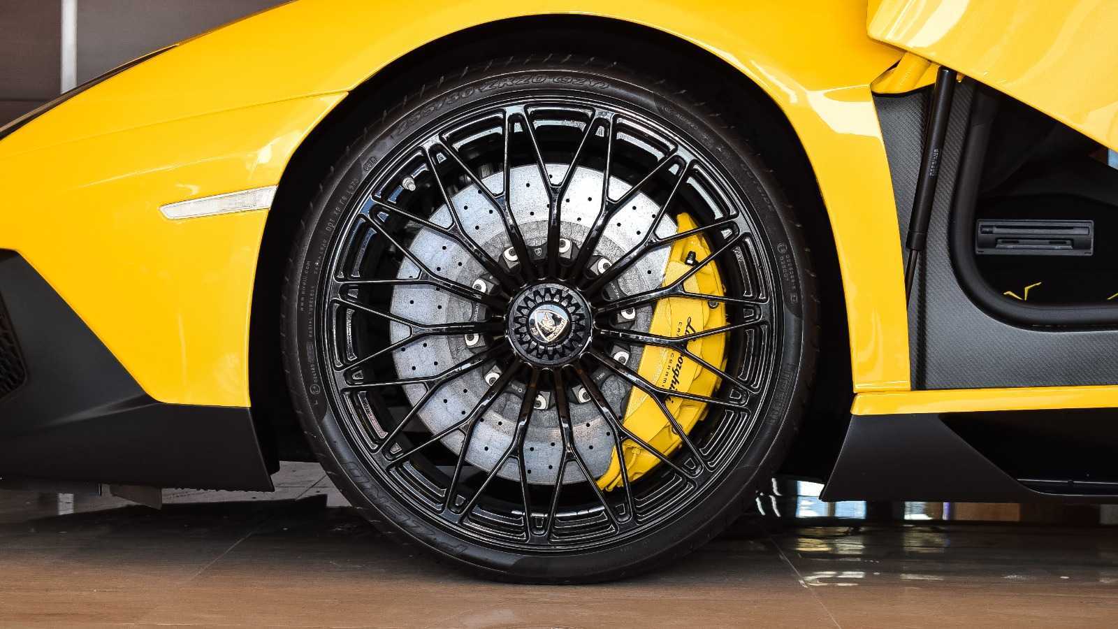 Lamborghini Aventador 2016