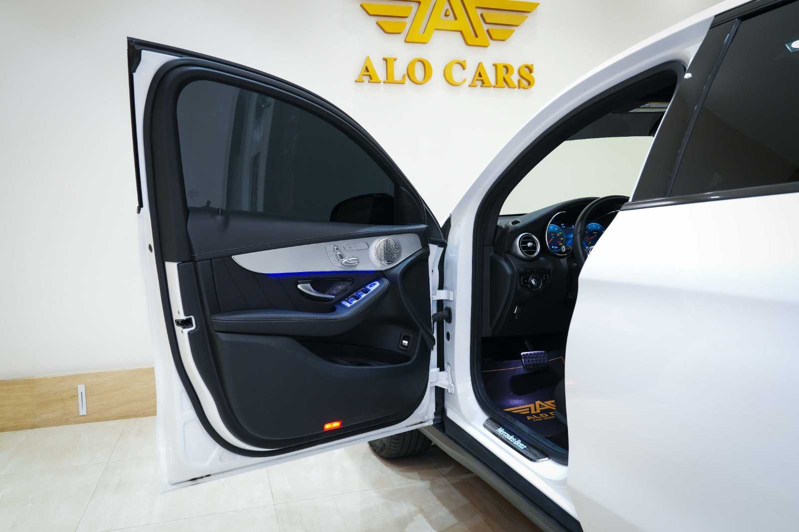 مرسيدس بنز GLC300 2023