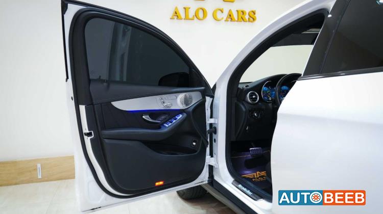 مرسيدس بنز GLC300 2023