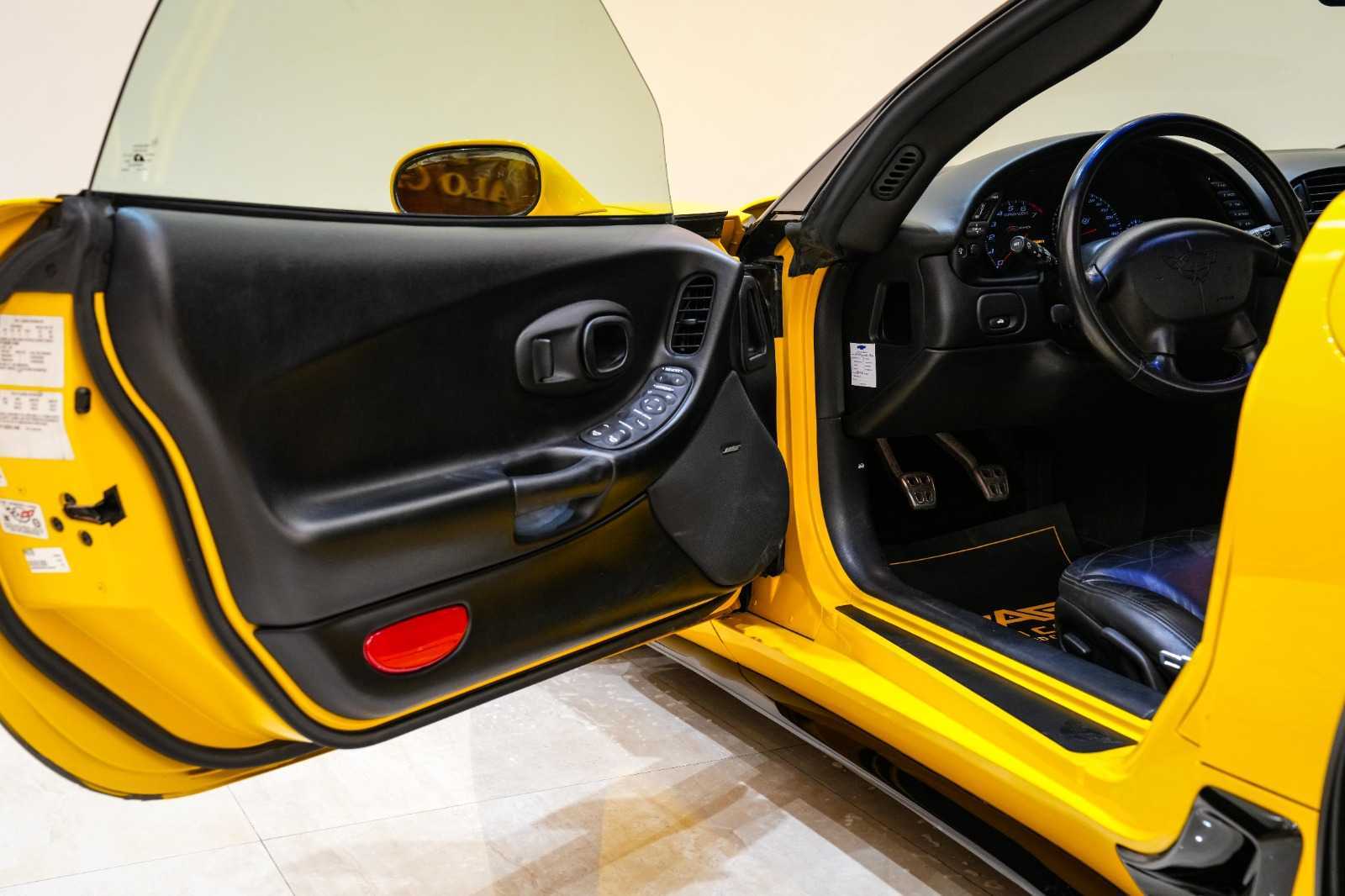 شيفروليه كورفيت 2003