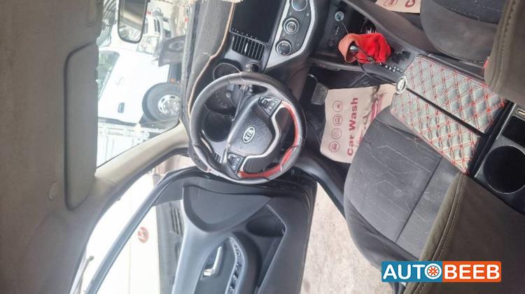 كيا بيكانتو 2012