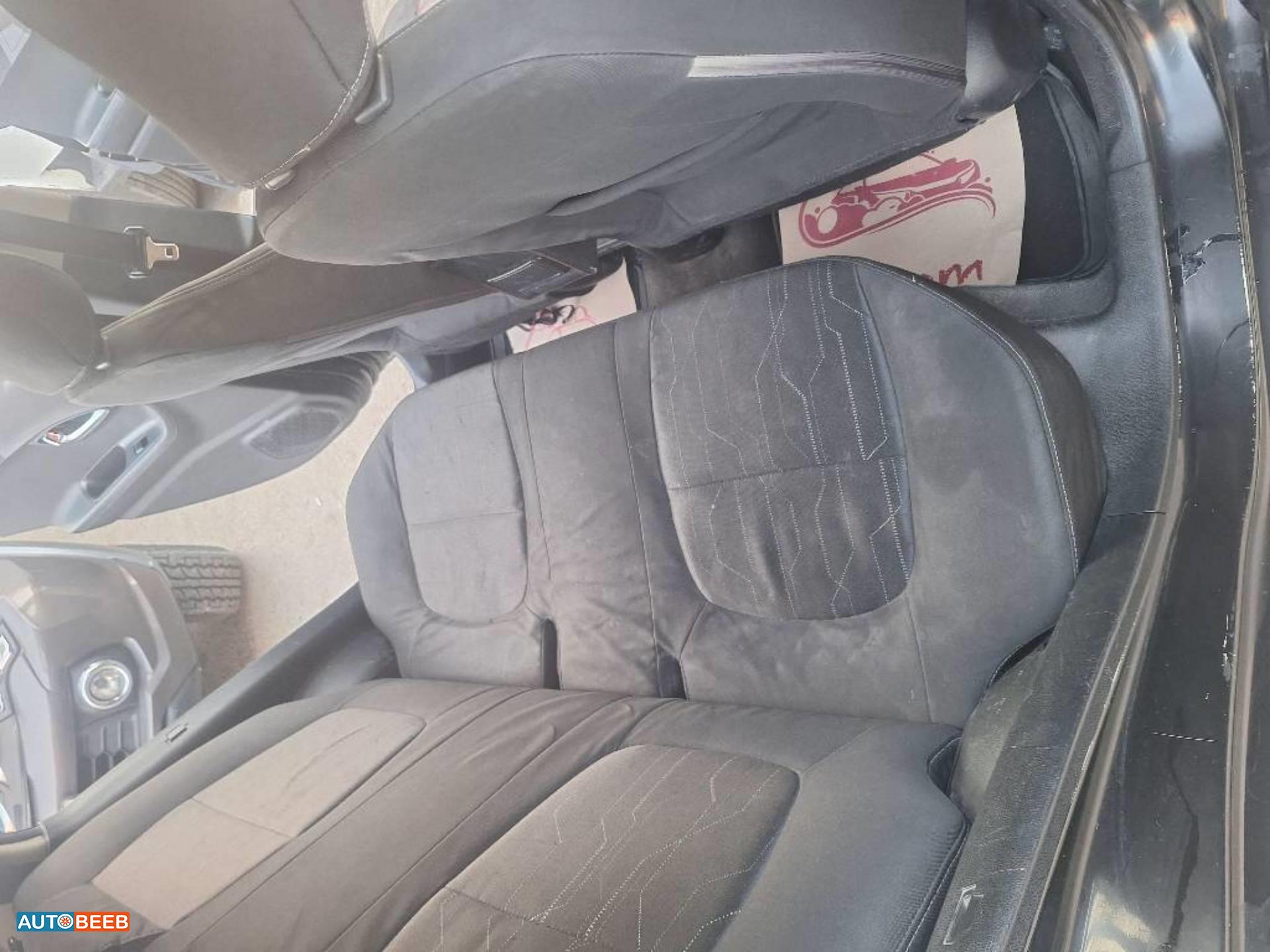 كيا بيكانتو 2012