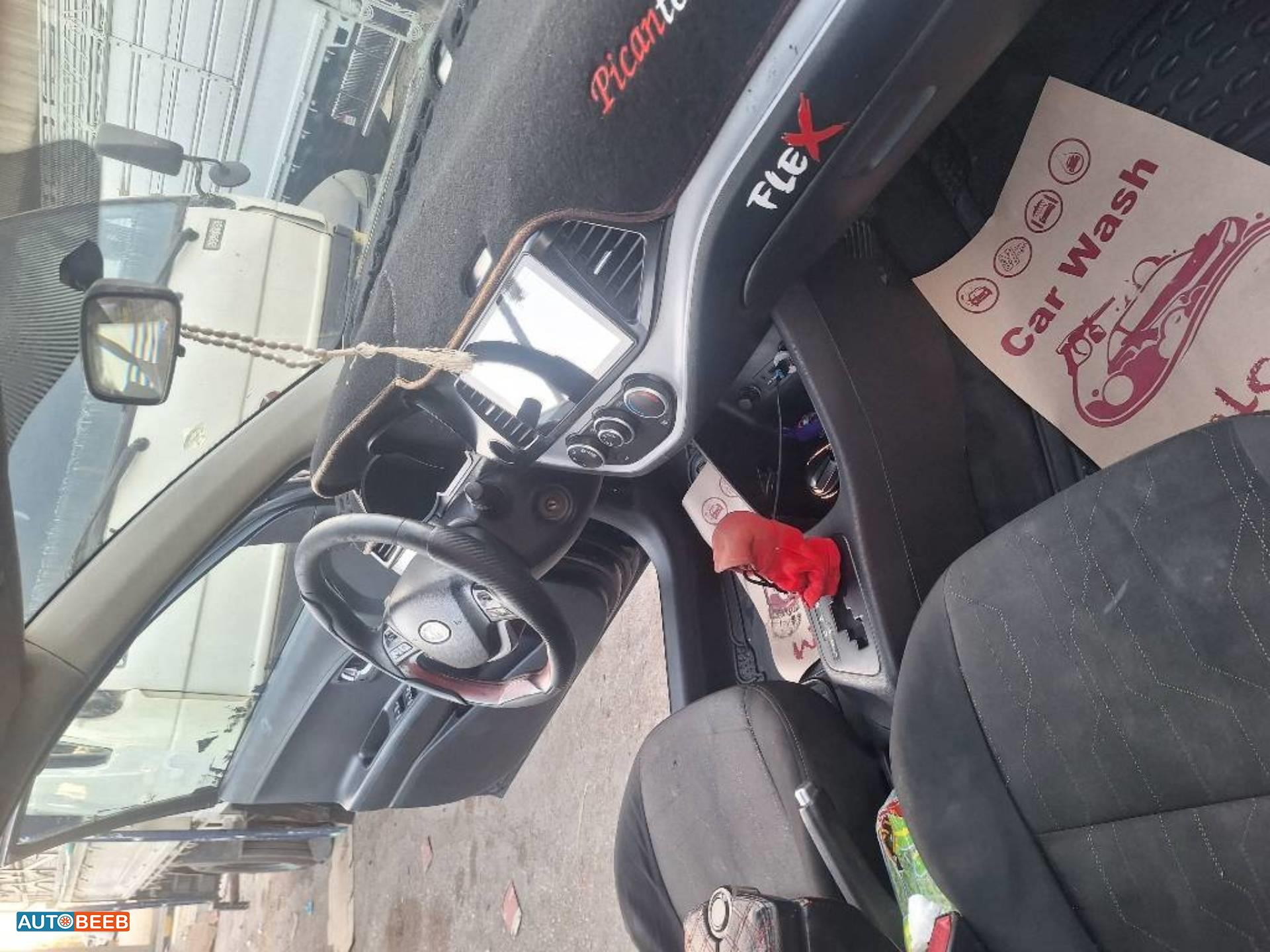 كيا بيكانتو 2012