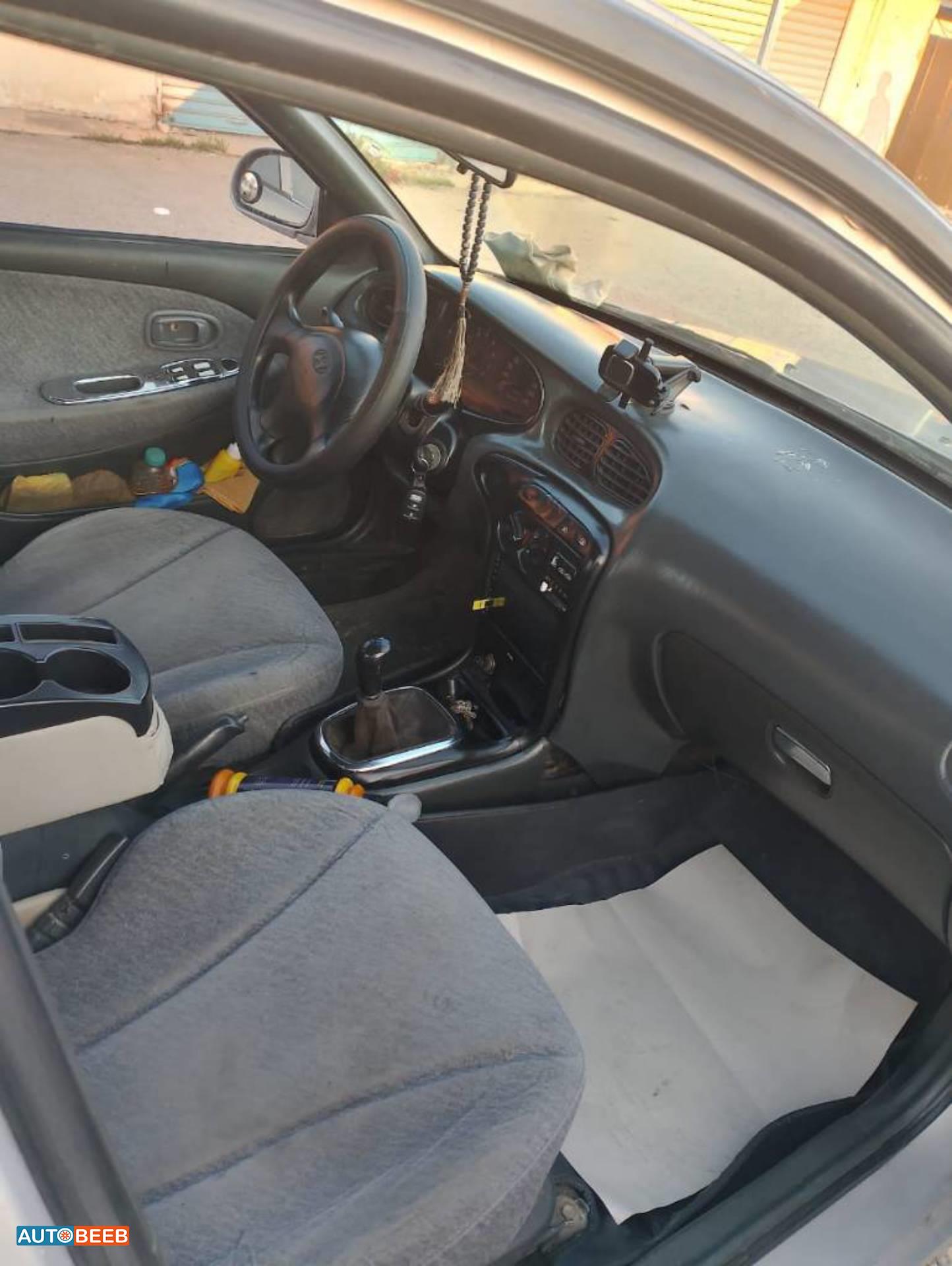 هيونداي افانتي 1997