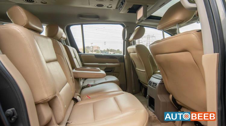 Nissan Armada 2010