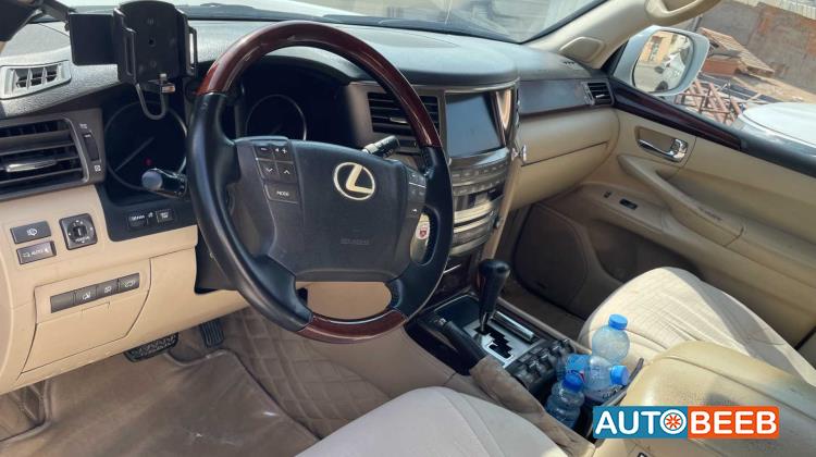 لكزس LX570 2009