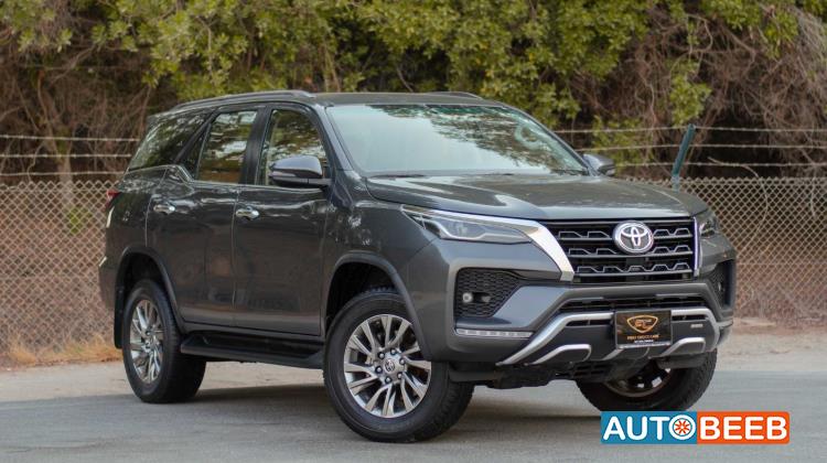 Toyota Fortuner 2022