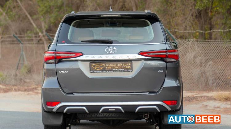 Toyota Fortuner 2022
