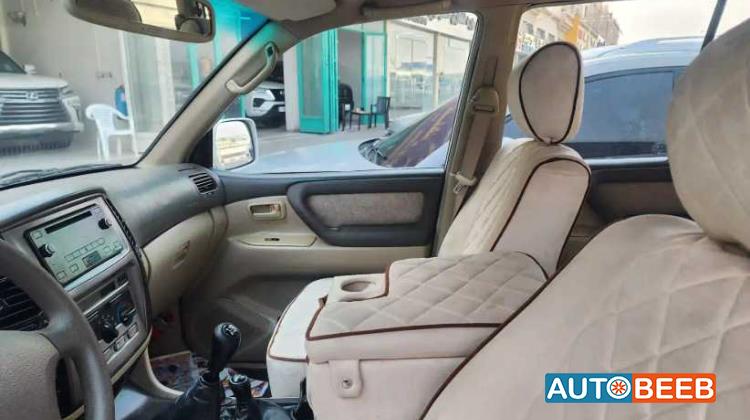 تويوتا لاندكروزر 2005