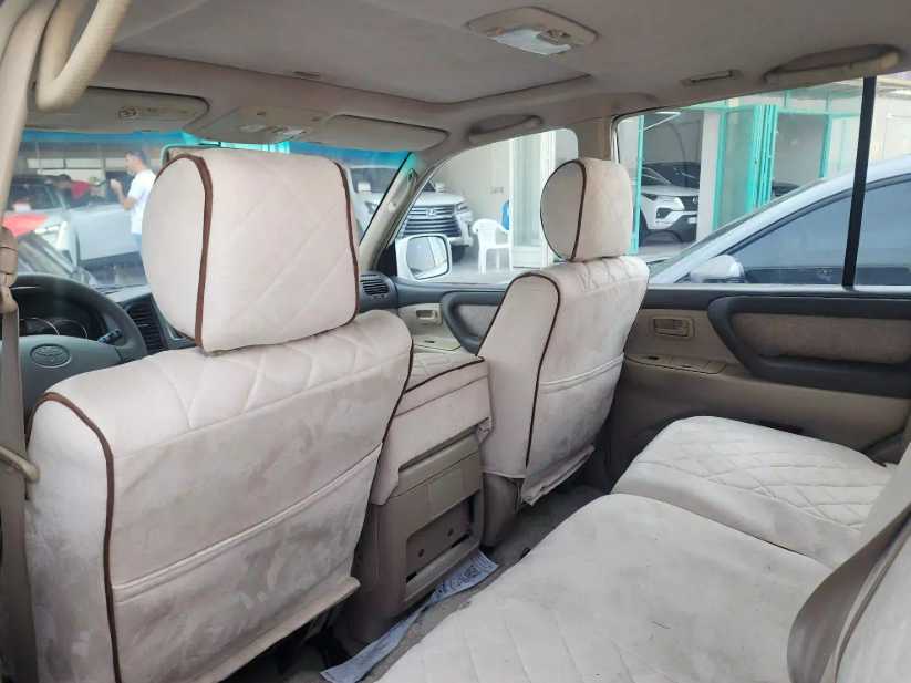 تويوتا لاندكروزر 2005