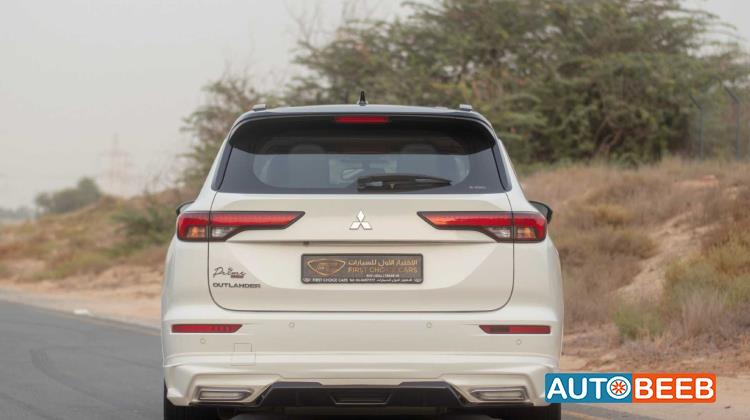 Mitsubishi Outlander 2023