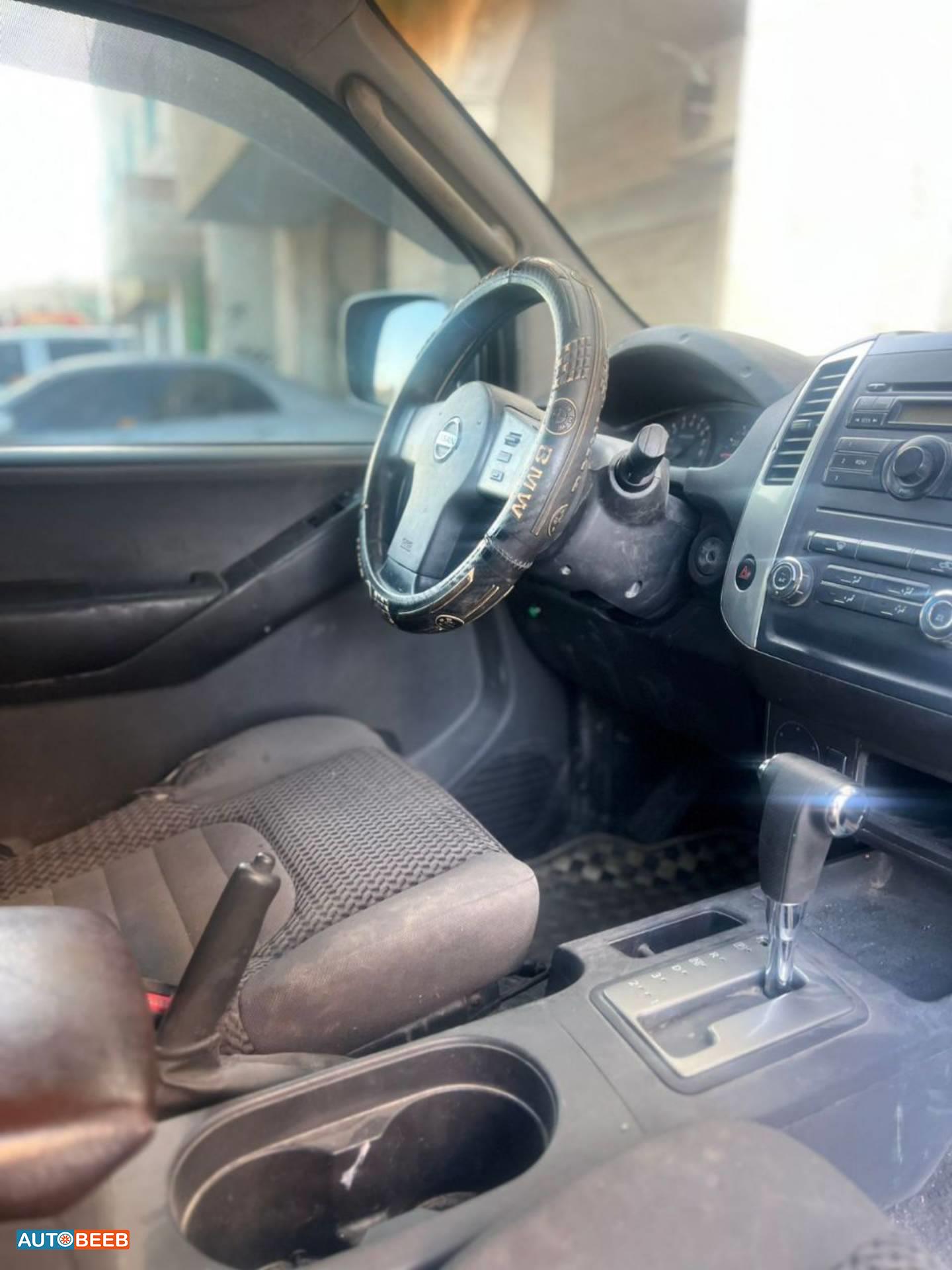 نيسان باثفايندر 2010