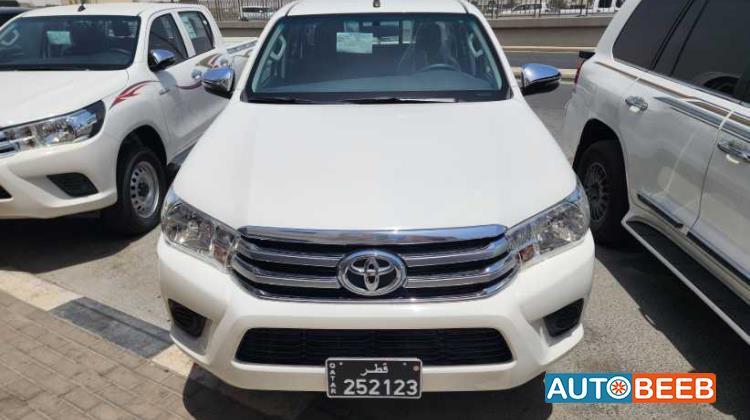 تويوتا هيلوكس 2025