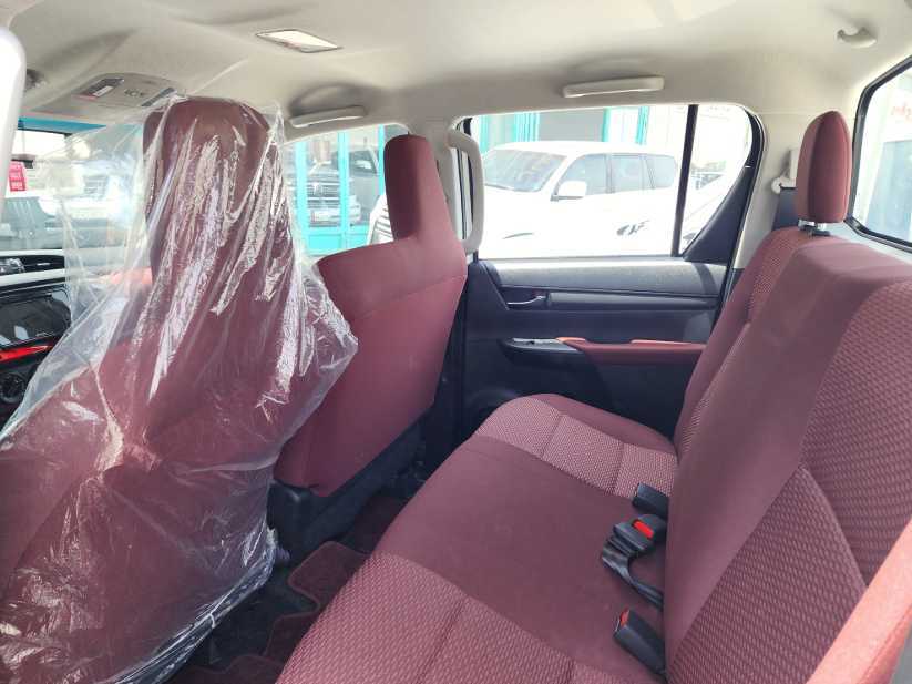 تويوتا هيلوكس 2025