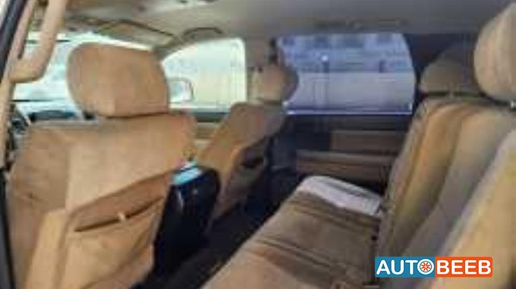 Toyota Sequoia 2012