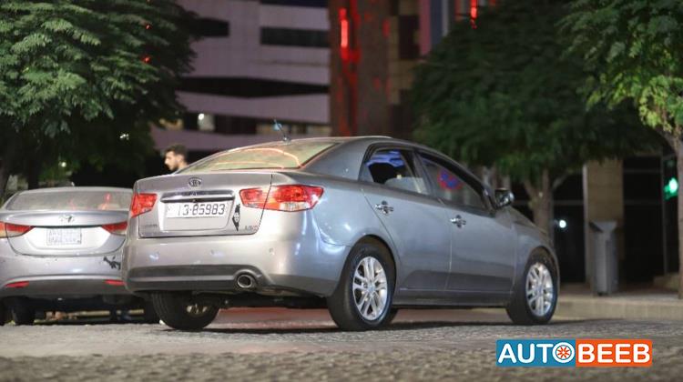 كيا سيراتو 2012