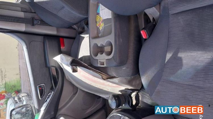 Minibus Hyundai 2012