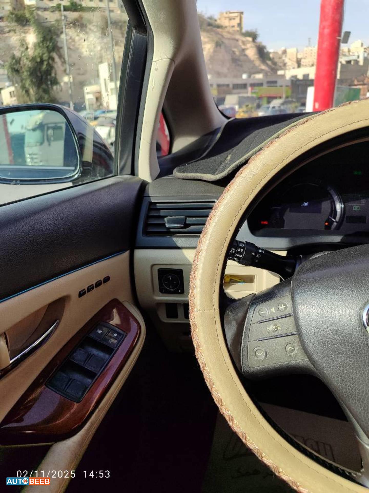 لكزس HS250h 2010