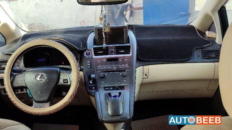 لكزس HS250h 2010