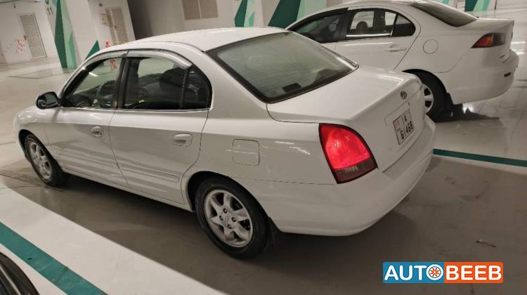 هيونداي افانتي 2002