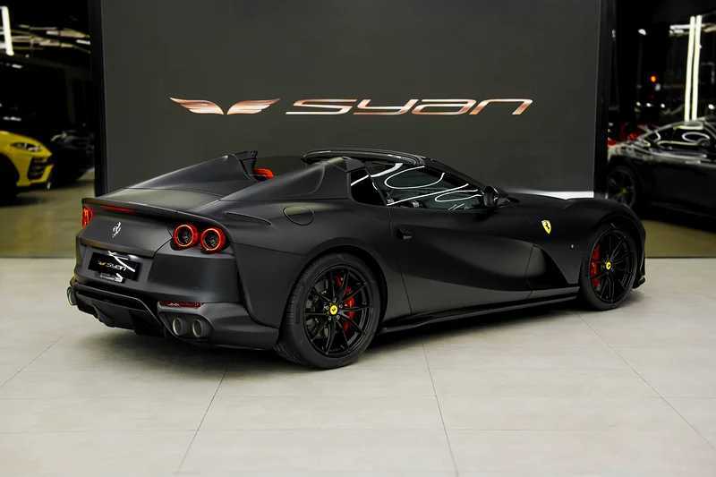 فيراري 812 2022