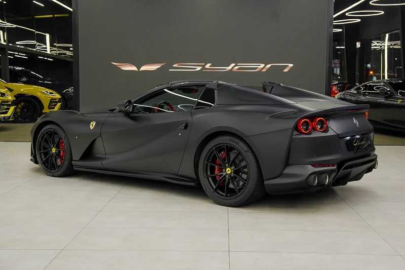 فيراري 812 2022