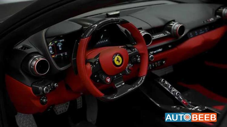 فيراري 812 2022