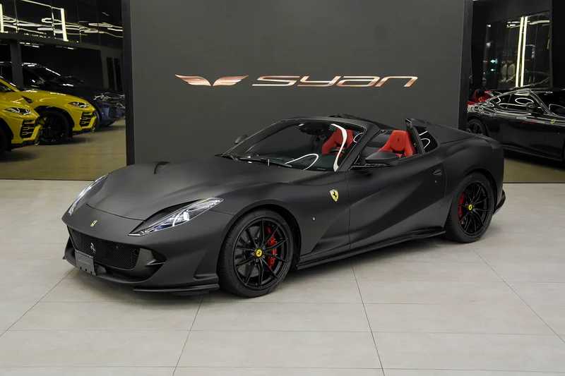 فيراري 812 2022