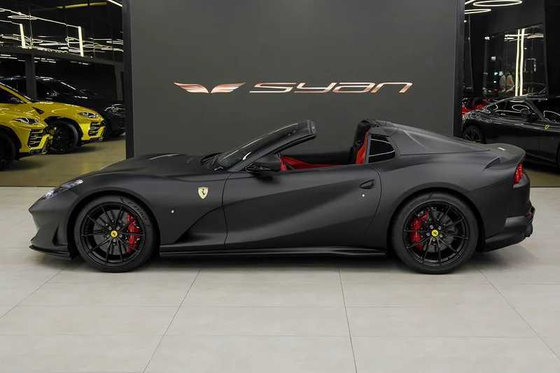 فيراري 812 2022