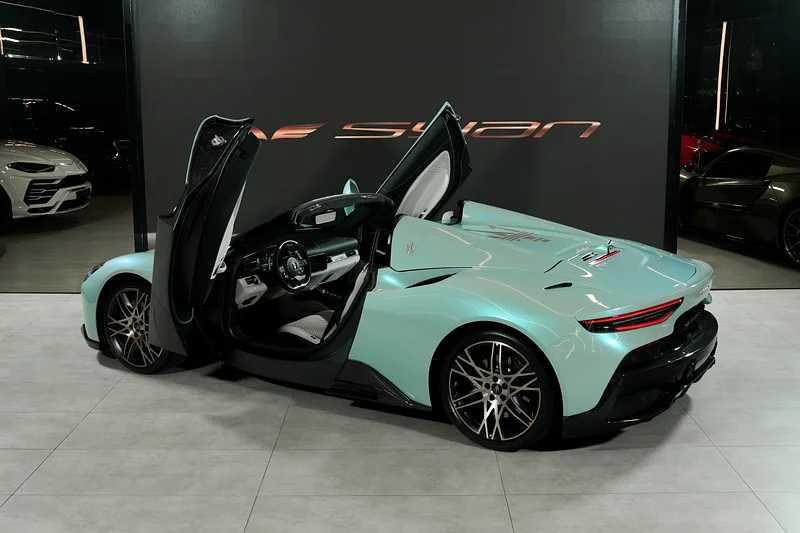 مازيراتي MC 20 2023