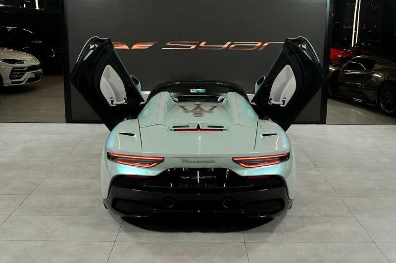 مازيراتي MC 20 2023