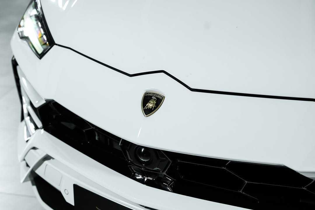 لامبورجيني اوروس 2021