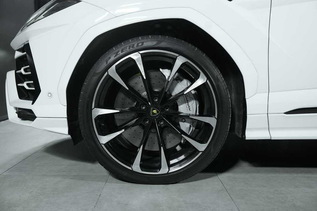 لامبورجيني اوروس 2021