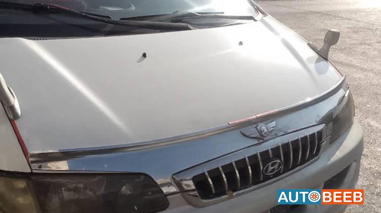 Minibus Hyundai 2021