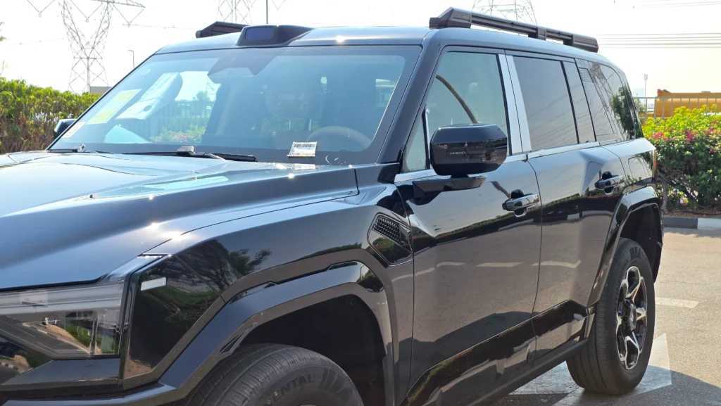 دونج فينج ام هيرو 817 2025