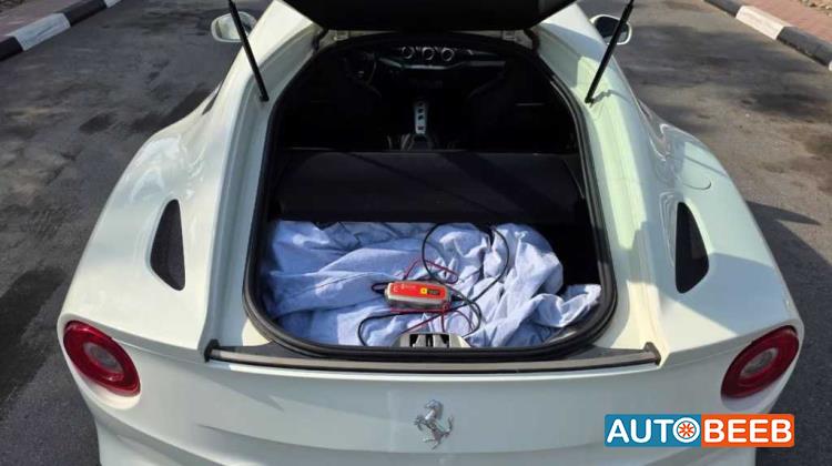 فيراري اف 12 2013