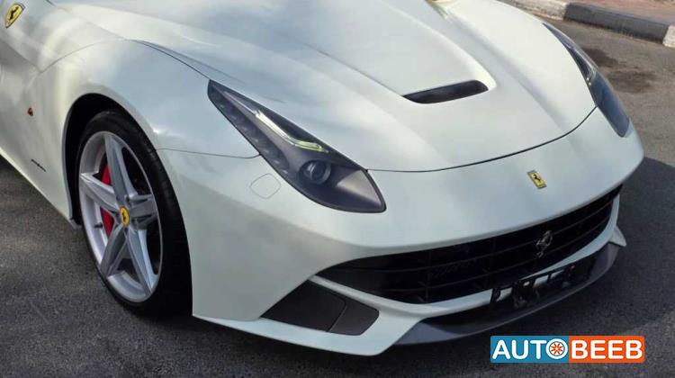 فيراري اف 12 2013