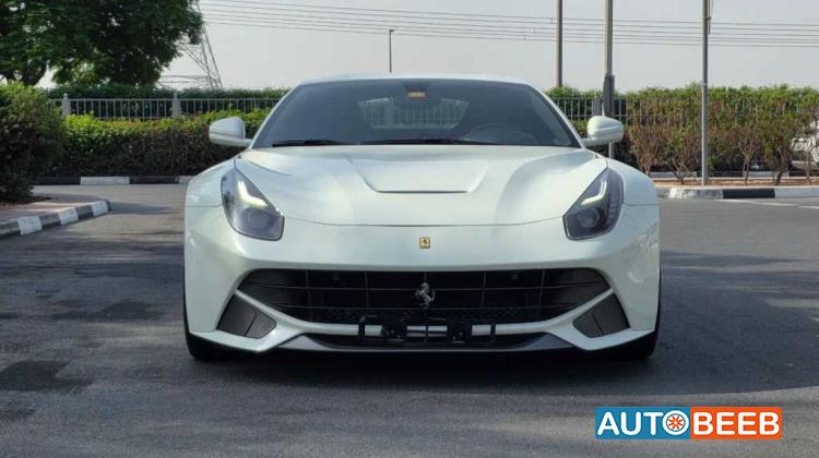 فيراري اف 12 2013