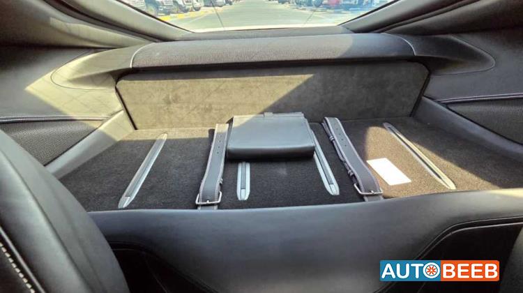 فيراري اف 12 2013