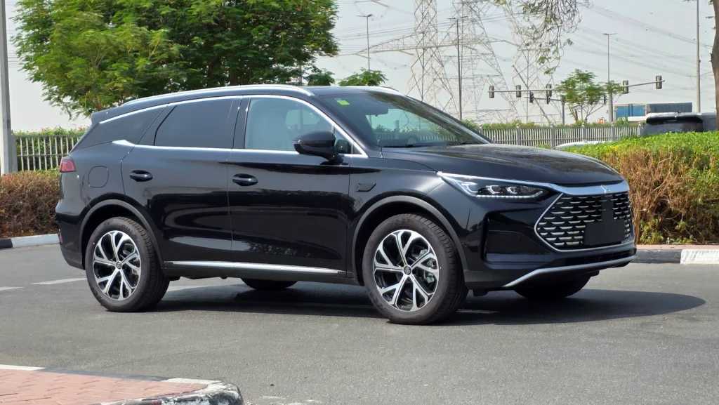 بي واي دي تانج 2025