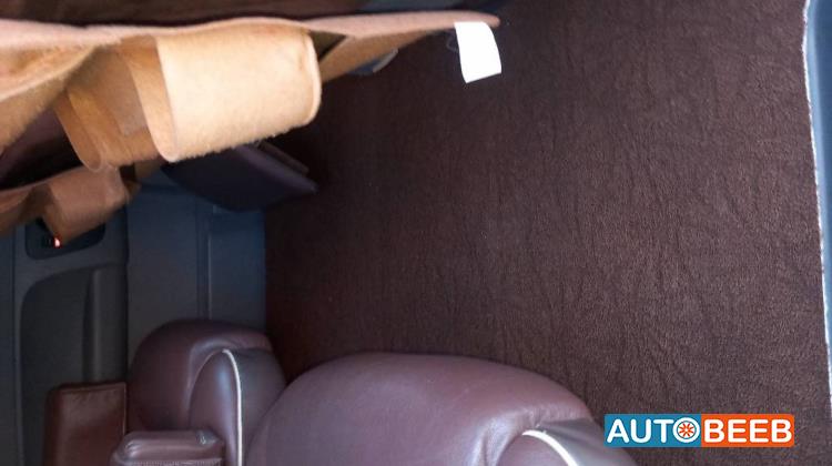 Minibus Hyundai 2016