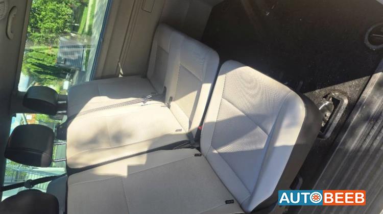 Volkswagen Caravelle 2016