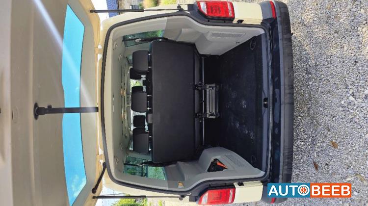 Volkswagen Caravelle 2016