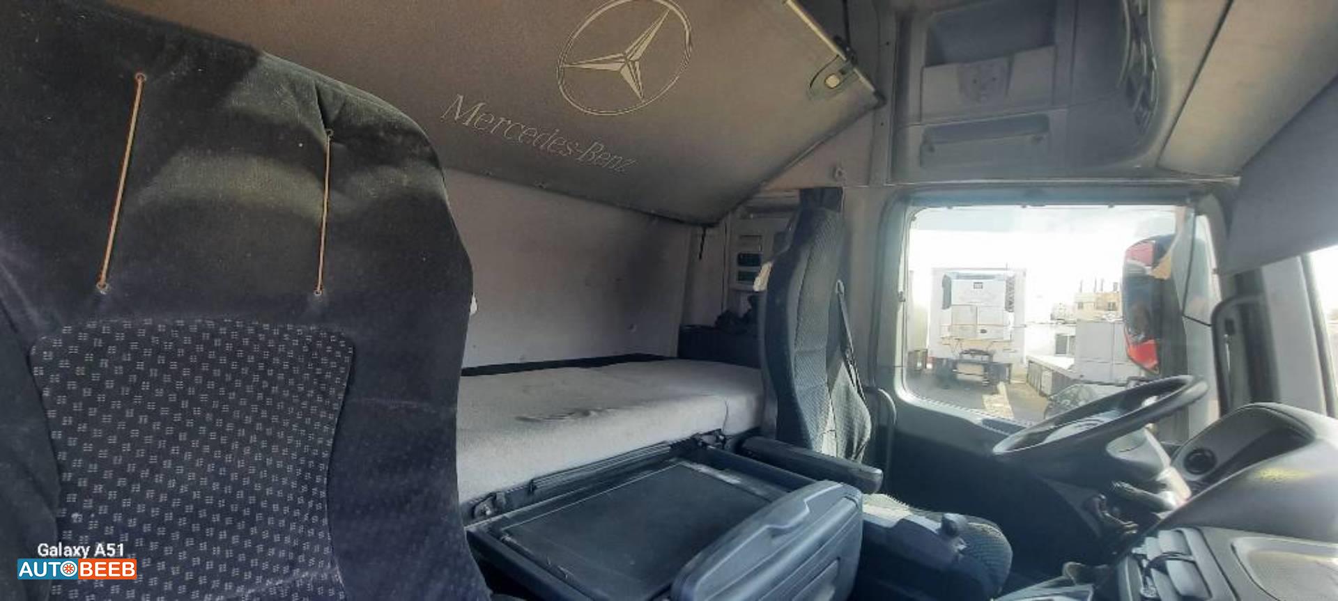 Tractor Unit Mercedes Benz 2009