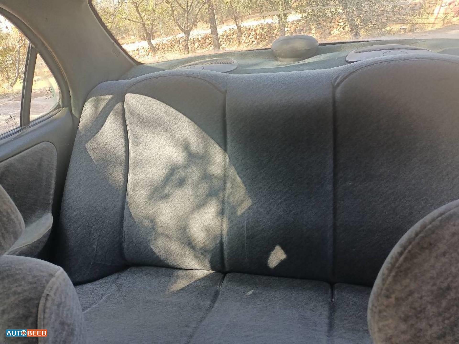 هيونداي افانتي 1997