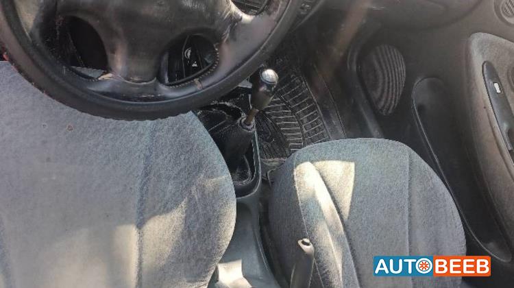 هيونداي افانتي 1997