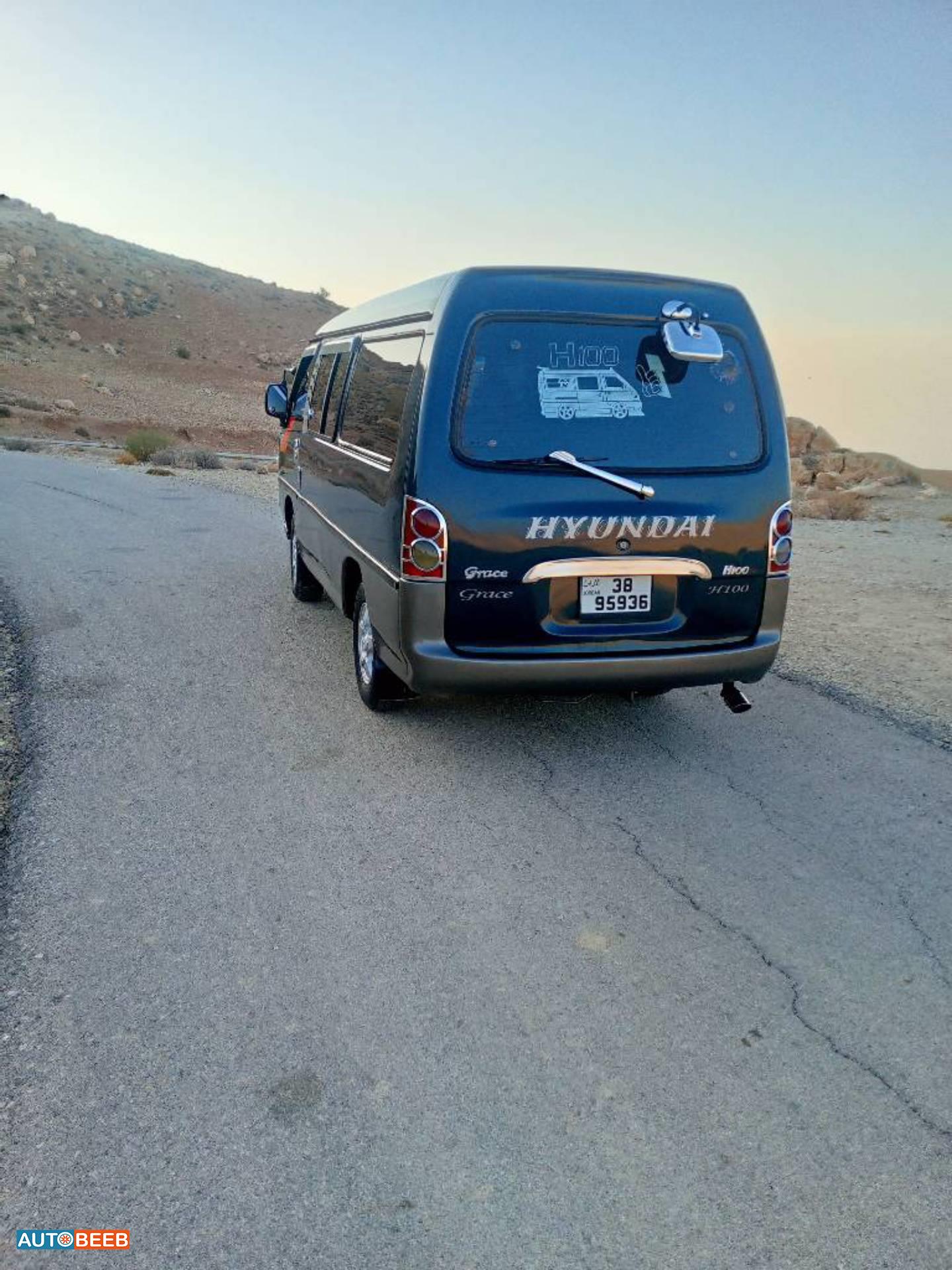 Minibus Hyundai 2002