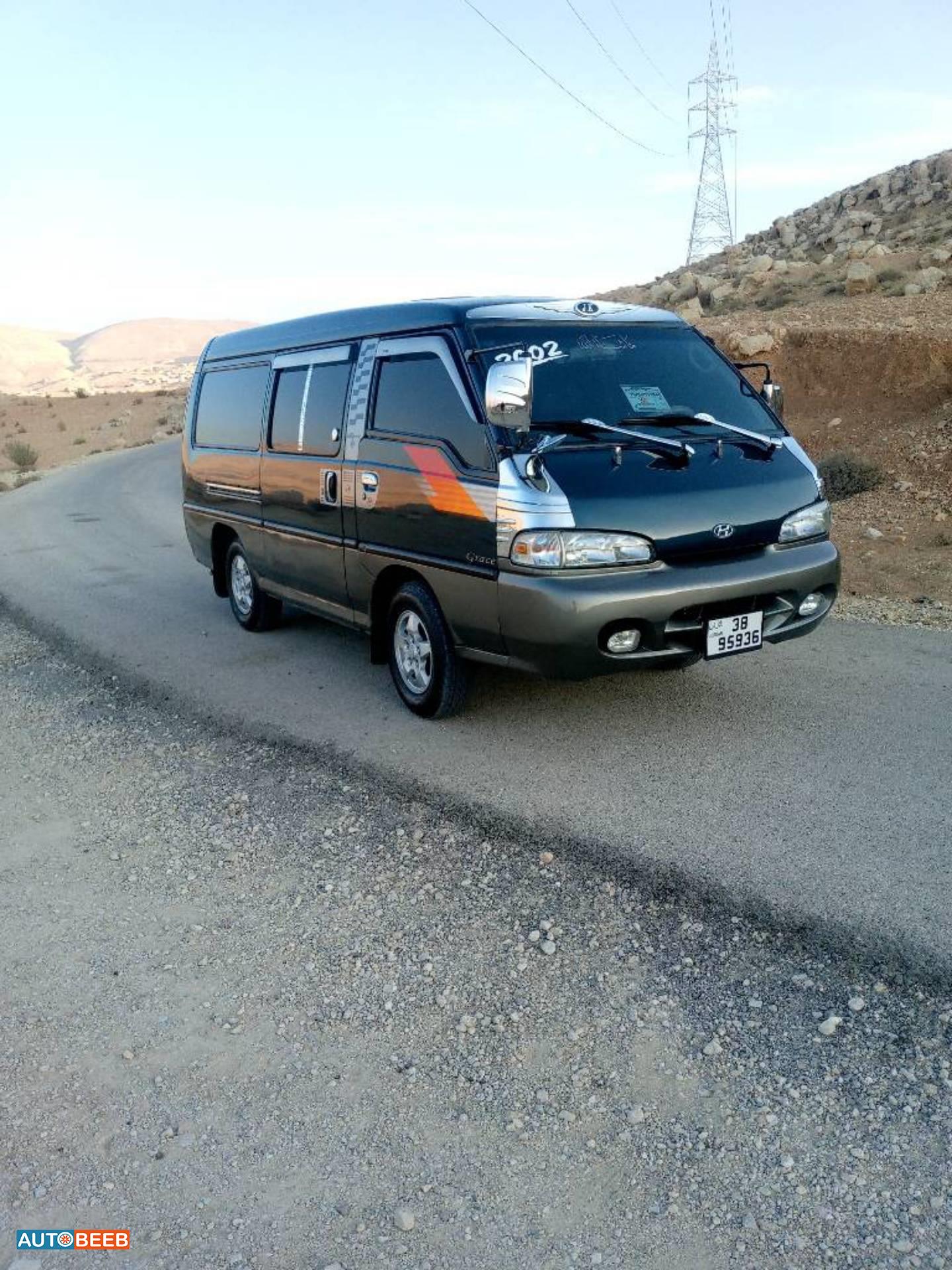 Minibus Hyundai 2002